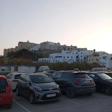 Οικογενειακόν Σπίτι Στην Καρδιά Της Νάξου! Family Home Naxos City Exterior photo